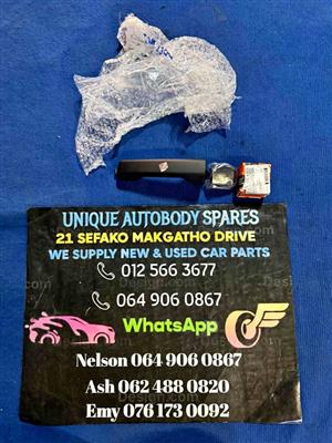 New & Original Left Front Door Handle Mahindra TUV300