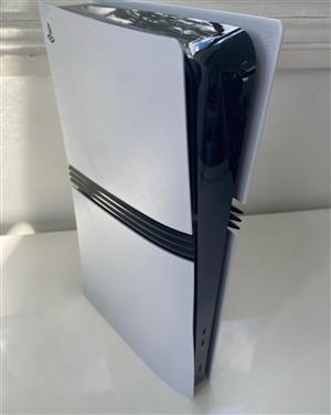Ps5 Pro 2tb ssd  with x1 controller and all cables