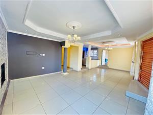 MODERN HOME IN MZOMBANA VILLAGE WITH BOREHOLE AND SEWER CONNECTION!!