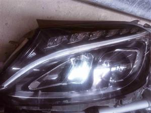 W205 Left Light(Front)