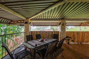 Townhouse For Sale in Amanzimtoti