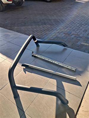 Ford Ranger XLT roll bar with cargo management