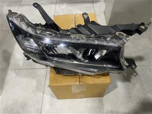 2023 TOYOTA LAND CRUISER PRADO LED HEADLIGHT RIGHT SIDE FOR SALE. IN PRISTINE 