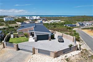 Exceptional Long-Term Rental in Struisbaai - Ocean View Heights