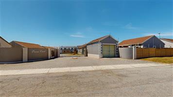 Modern townhouse, great investment, in Bridgemead!