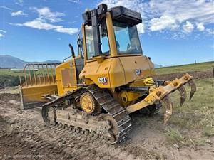 Cat D5 dozer
