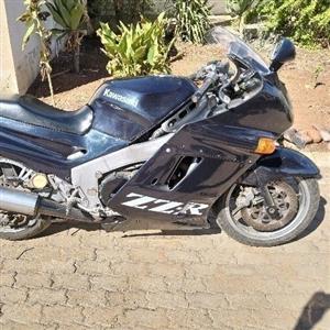 Kawasaki ZZR1100
