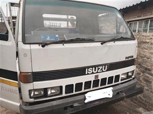 Truck for sale non runner need new head gasket Isuzu ADE 314