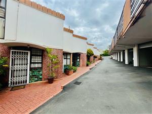 Townhouse For Sale in Umgeni Park