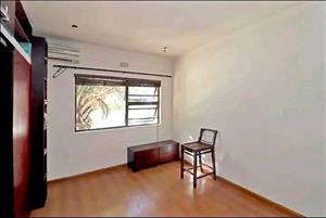  5 Bedroom House for Sale in Lyndhurst – R1.6 Million