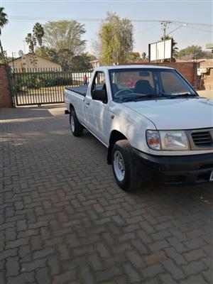 Nissan Hardbody 2.0 with Canopy for sale