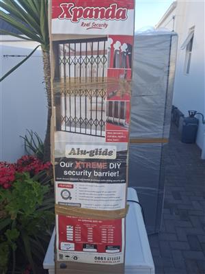 XPANDA ALU-GLIDE SAFETY GATE – WHITE (BRAND NEW) Fits Standard Door Frame 