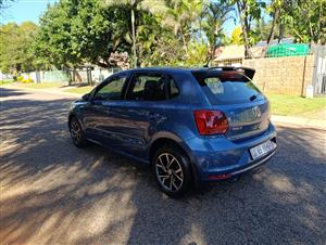 2016 polo 1.2tsi comfortline with 134450km full service history,metallic blue