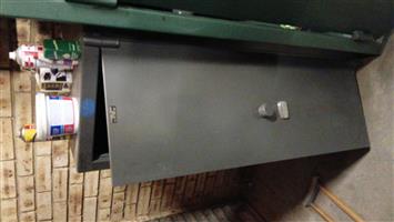 Firearm safe single door