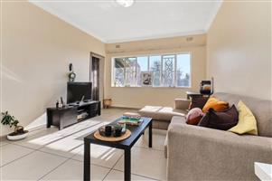 Apartment For Sale in Linden