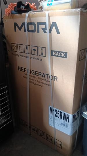 Bar Fridge - Brand new, never used M125RWH 900mm x 500mm 90L