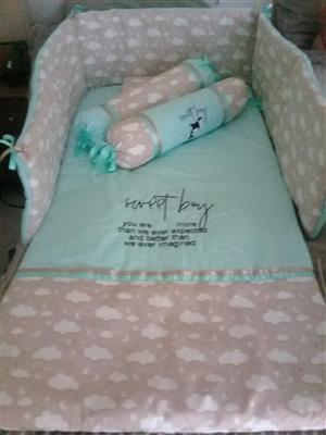 Baby cot duvet with bumper and pillows
