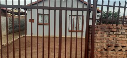 2 bedrooms house for sale Nellmapius Ext 1 Mamelodi