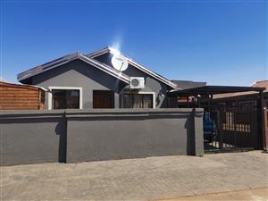House For Sale in Soshanguve East Ext 6