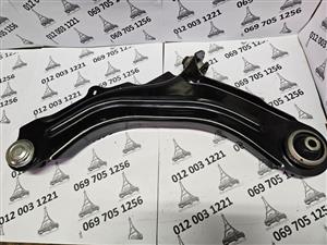 Renault Meg 2 New Control Arm RF  Lloyd 061 818 0543