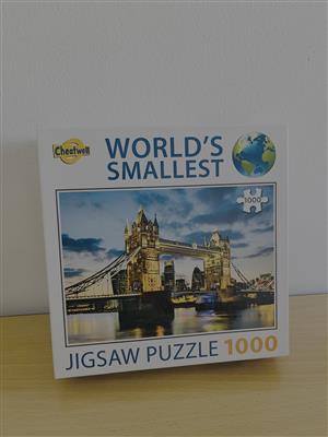 World’s Smallest London Bridge Puzzle – Novelty Collector Item, Brand New!