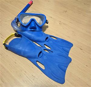 Kids Snorkel Set – Ages 4–6