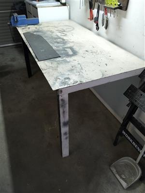 STEEL WORKBENCH AND VICE FOR SALE