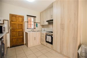 Townhouse Rental Monthly in Mooikloof Ridge