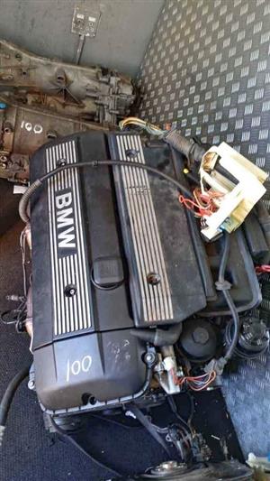 Bmw M54 320i engine stripping for parts