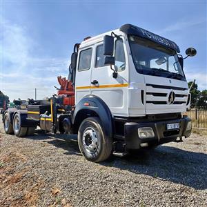 2015 Powerstar 2642 hooklift with ATLAS 80.1 crane . In good running condition  Available for sale .