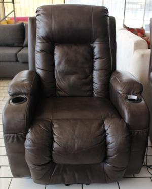 BROWN LEATHER RECLINER CHAIR S067524A 