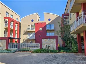 Spacious sun-filled loft apartment