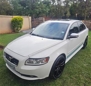 2008 Volvo S40 T5 R-Design
