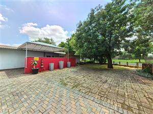 Beautiful, spacious family house for sale in Sasolburg walking distance to schools