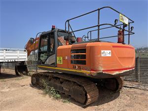 2018 Hitachi Zaxis ZX200 excavator
