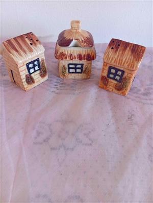 Mustard pot,salt & pepper shakers