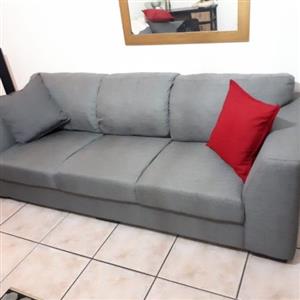 Grafton Everest Couches 3 Seater 2 5 Seater Mint Condition