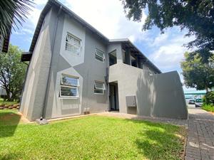 Townhouse For Sale in Ridgeway