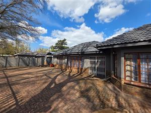 Beautiful Home for Sale in Sasolburg – With Bonus 2-Bedroom Flat!