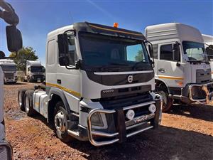 2013 VOLVO FMX 440 — READY TO WORK LIMITED OFFER: