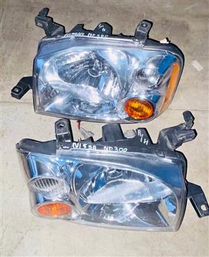 Nissan Np300 headlights