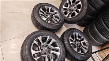 18inch Toyota Legend 55/Fortuner original mags with brand new 265/60/18 Dunlop G
