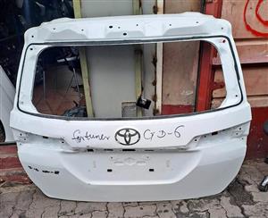 Toyota Hilux GD6 tailgate