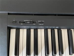 Piano digital for sale 