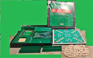 German-language edition of the Scrabble board game vintage 1990s Spear's Games Scrabble Deluxe set