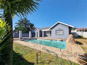 House For Sale in Robertsham