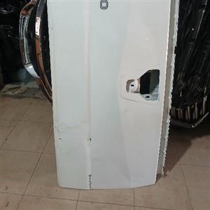 Nissan np200 tailgate