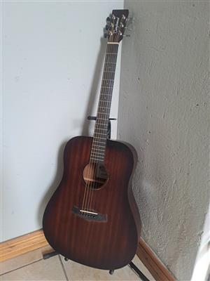 Tanglewood Guitar (hardly used) bascially new