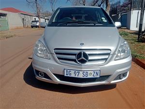 Mercedes Benz B Class B180 auto