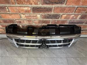Mitsubishi Pajero Grille